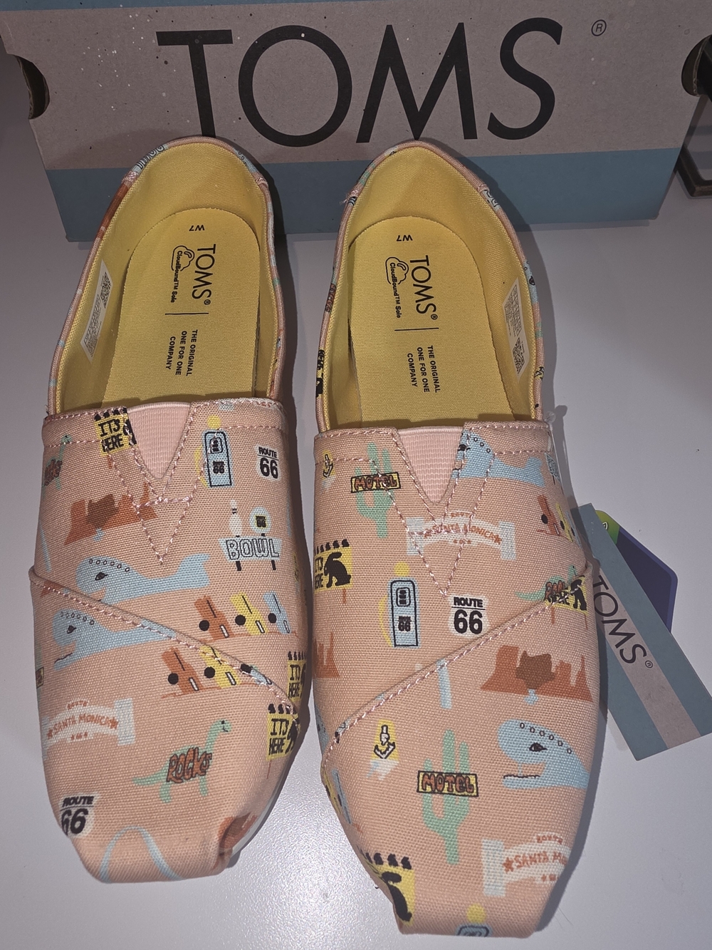 TOMS Women's Route 66 Pink Canvas Slip-On Shoes Size 7 US / 37.5 EU New With Box